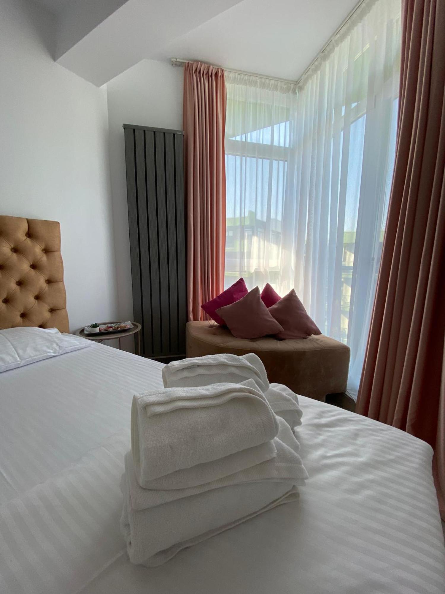 Iako Premium Apartament Нэводари Экстерьер фото