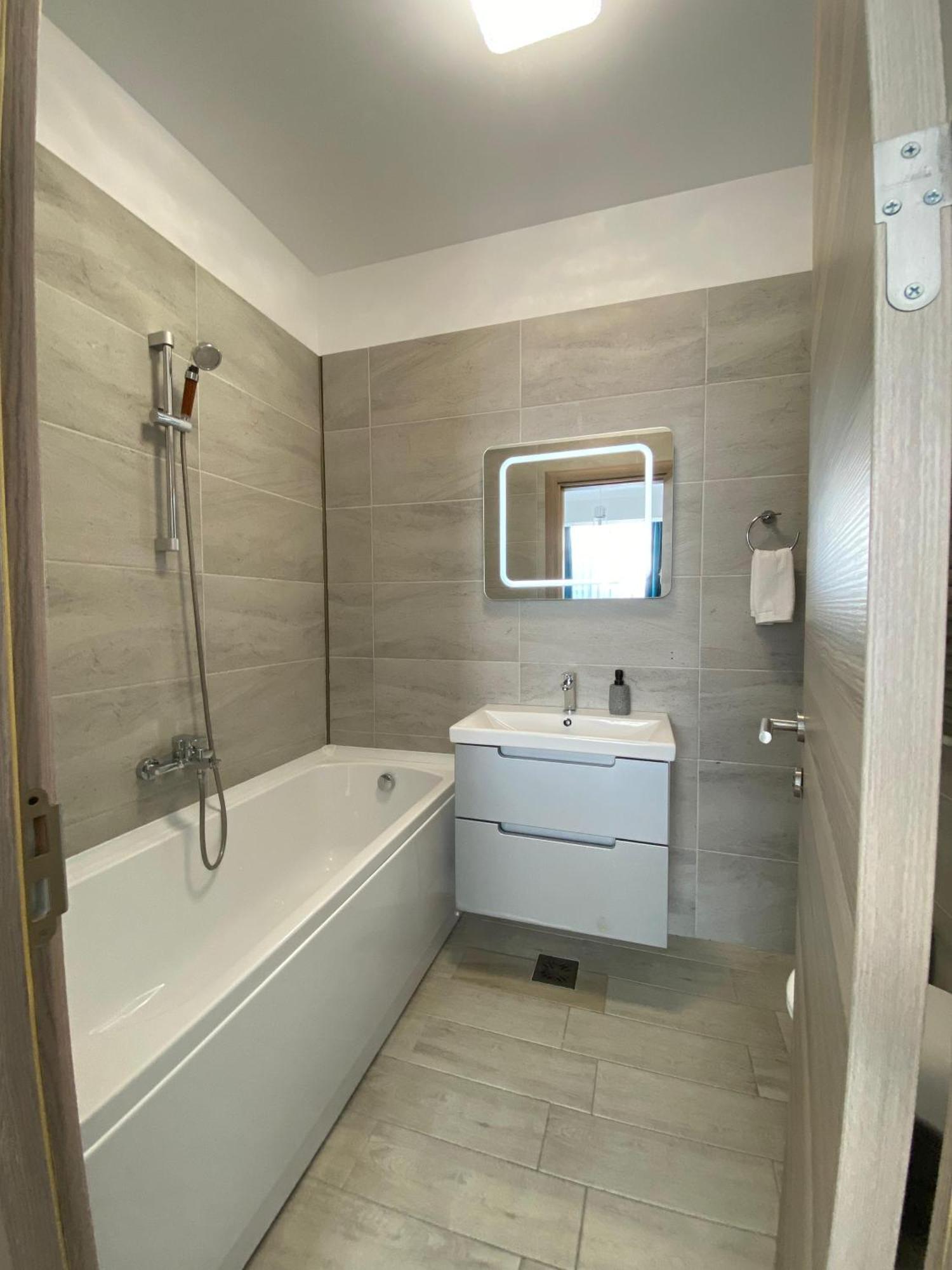Iako Premium Apartament Нэводари Экстерьер фото