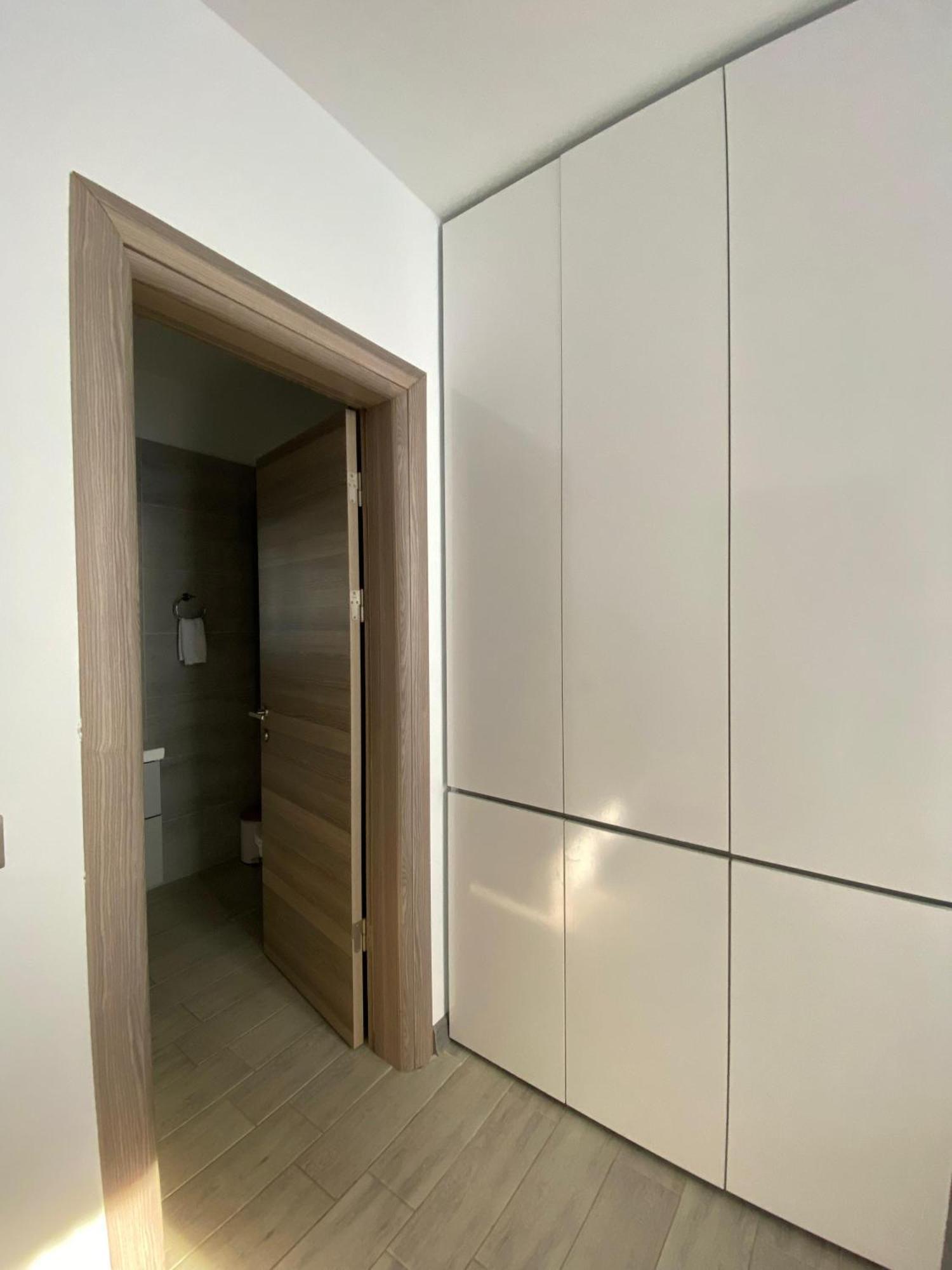 Iako Premium Apartament Нэводари Экстерьер фото